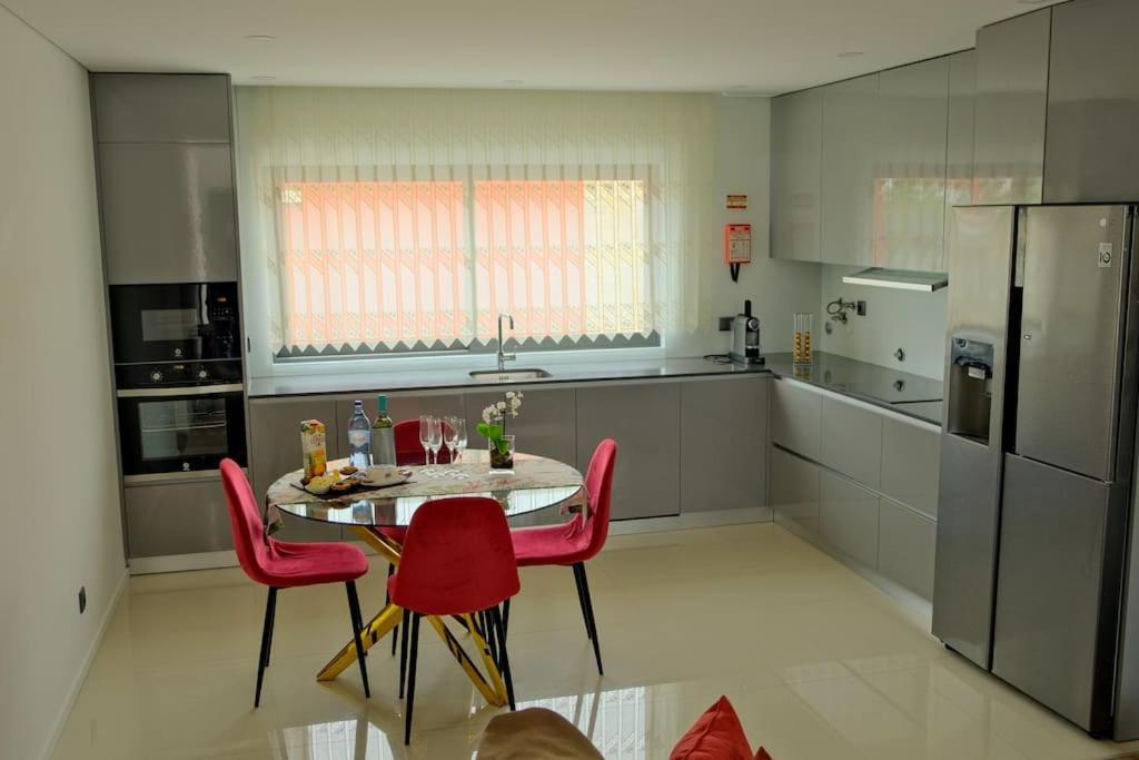 Avenida House A 700 Metros Da Praia เอสโปเซนเด ภายนอก รูปภาพ